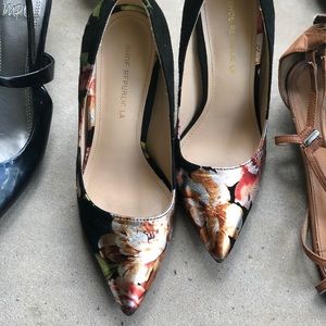 Floral printed heels💕 final price drop